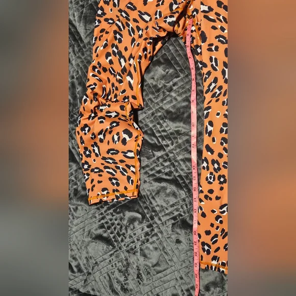 Fabletics Define PowerHold High-Waisted 7/8 Leopard Print Leggings Size 3X - Picture 12 of 16